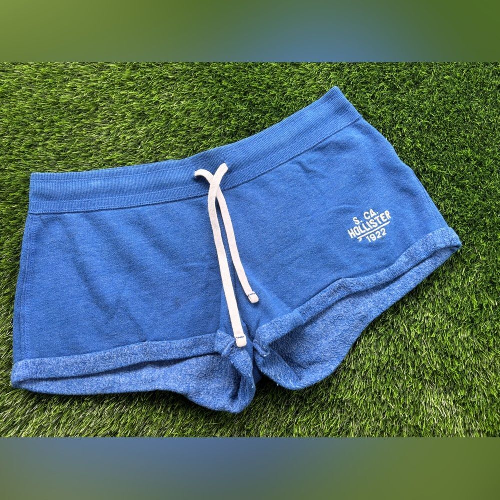 Hollister y2k hot on trend Blue micro shorts Shorts White Embroidery size Large